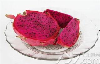 发烧可以吃火龙瓜,火龙瓜助你清热解毒，恢复健康