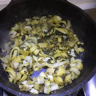 酸菜和角瓜炒着吃