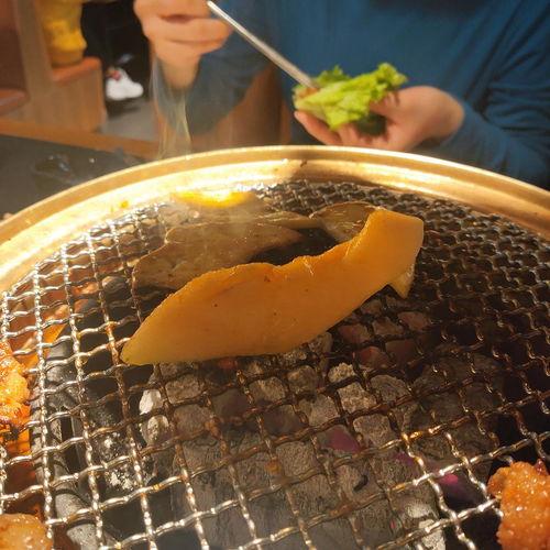 烧烤吃哈密瓜,夏日烧烤新风尚